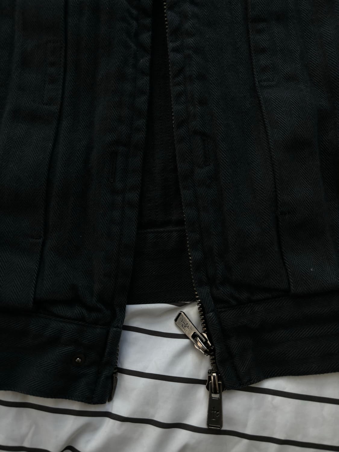 (새상품) 폴리테루 헤링본트윌 집 트러커 자켓 잉크 블랙 상품이미지3