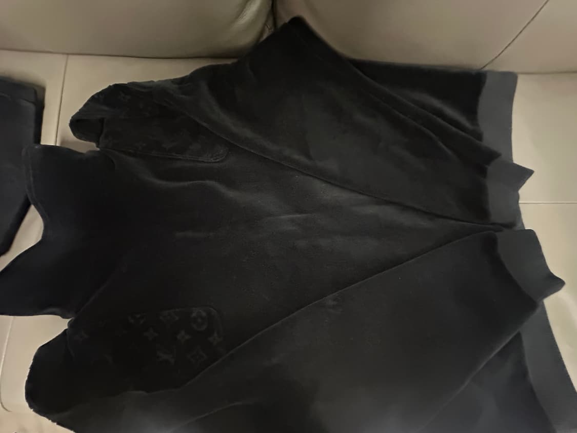 루이비통 모노그램 벨벳 셋업 상품이미지2