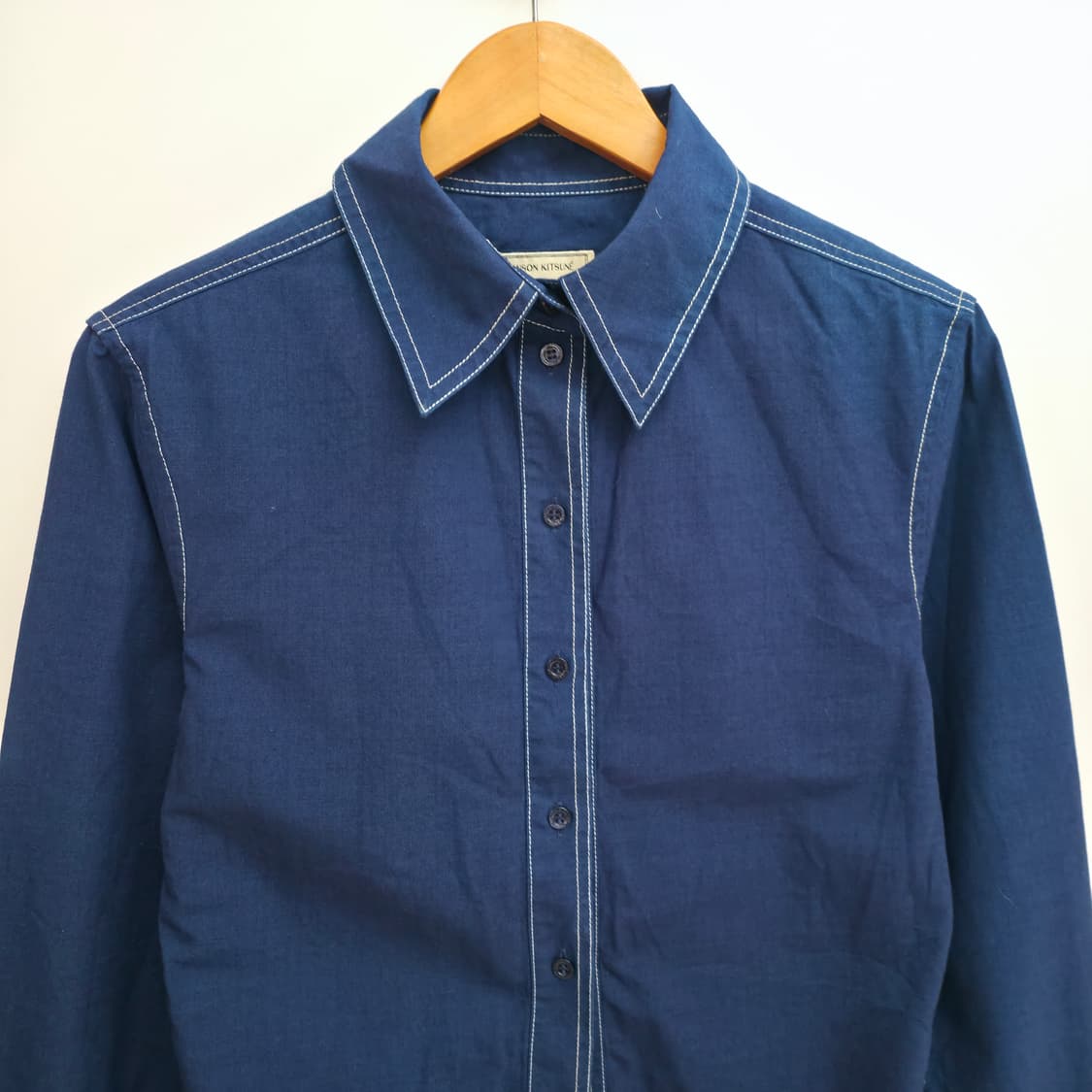 [36] 메종키츠네 스티치 네이비 셔츠 상품이미지2