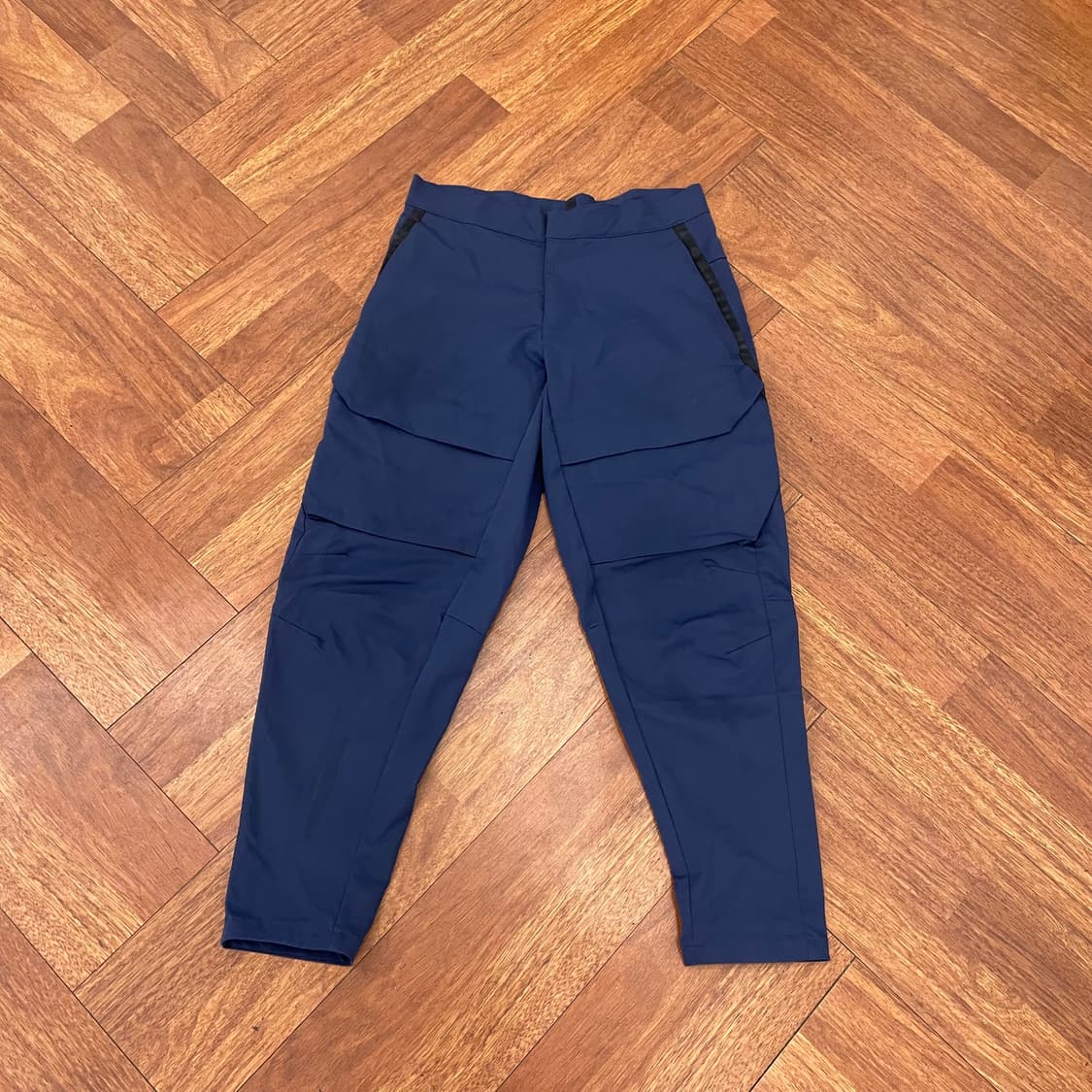 나이키 테크팩 카고 팬츠 상품이미지1