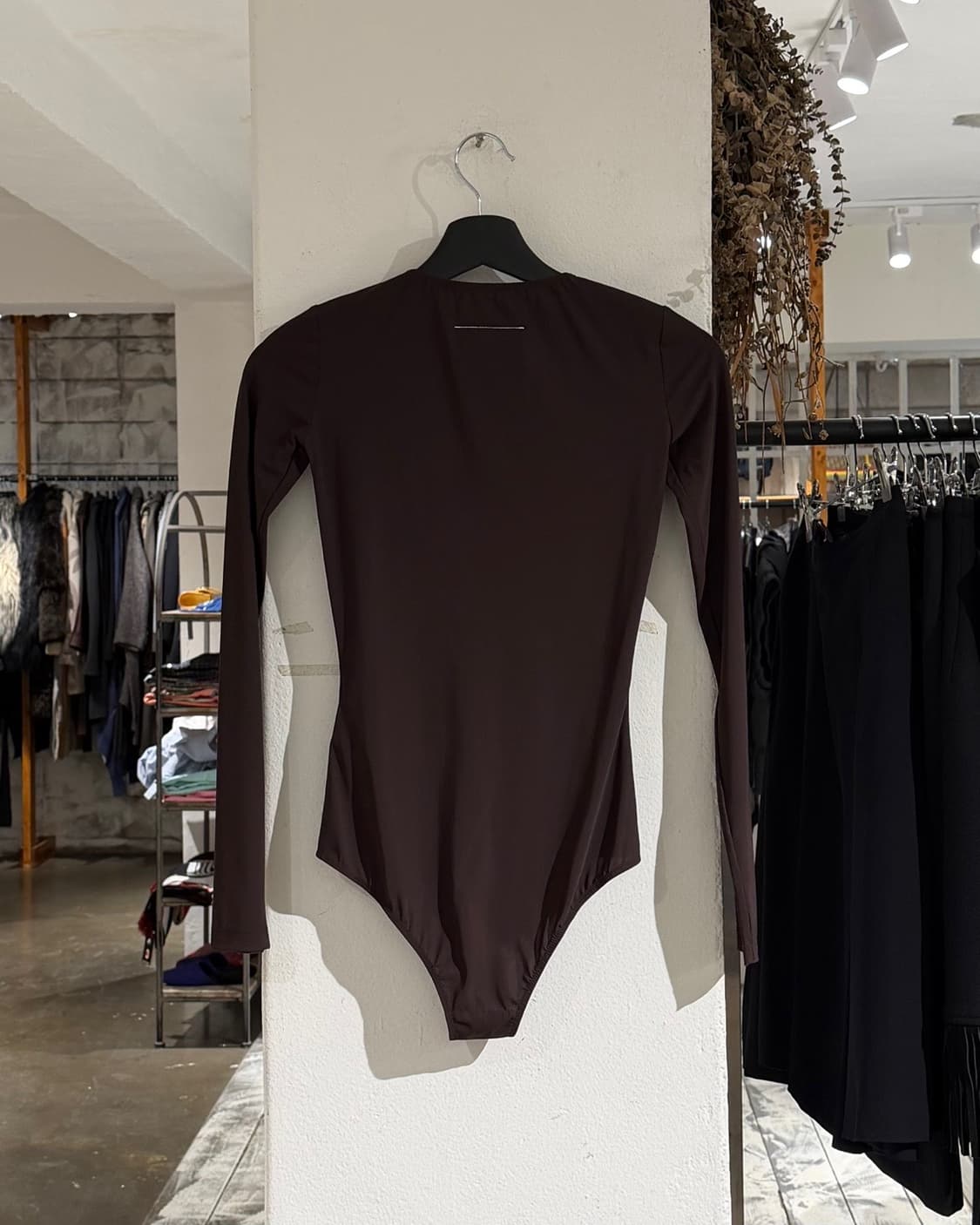 mm6 브라운 로고 롱슬리브 저지 바디수트 상품이미지6