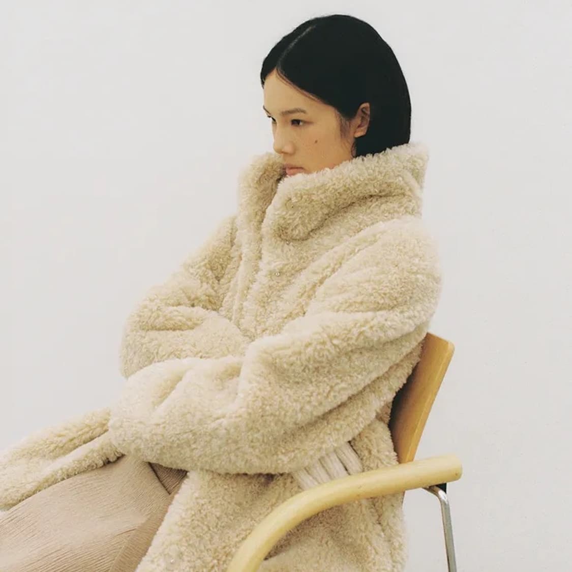 오떼뜨 부클 램 하프 퍼 코트 베이지 상품이미지1