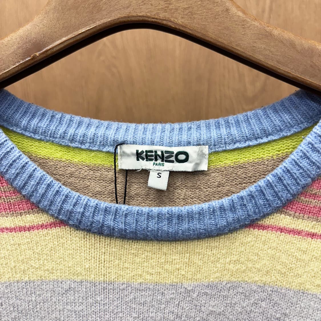 겐조 라운드넥 긴팔 니트 스트라이프 패턴 타이거 헤드 자수 디테일 핑크 상품이미지7