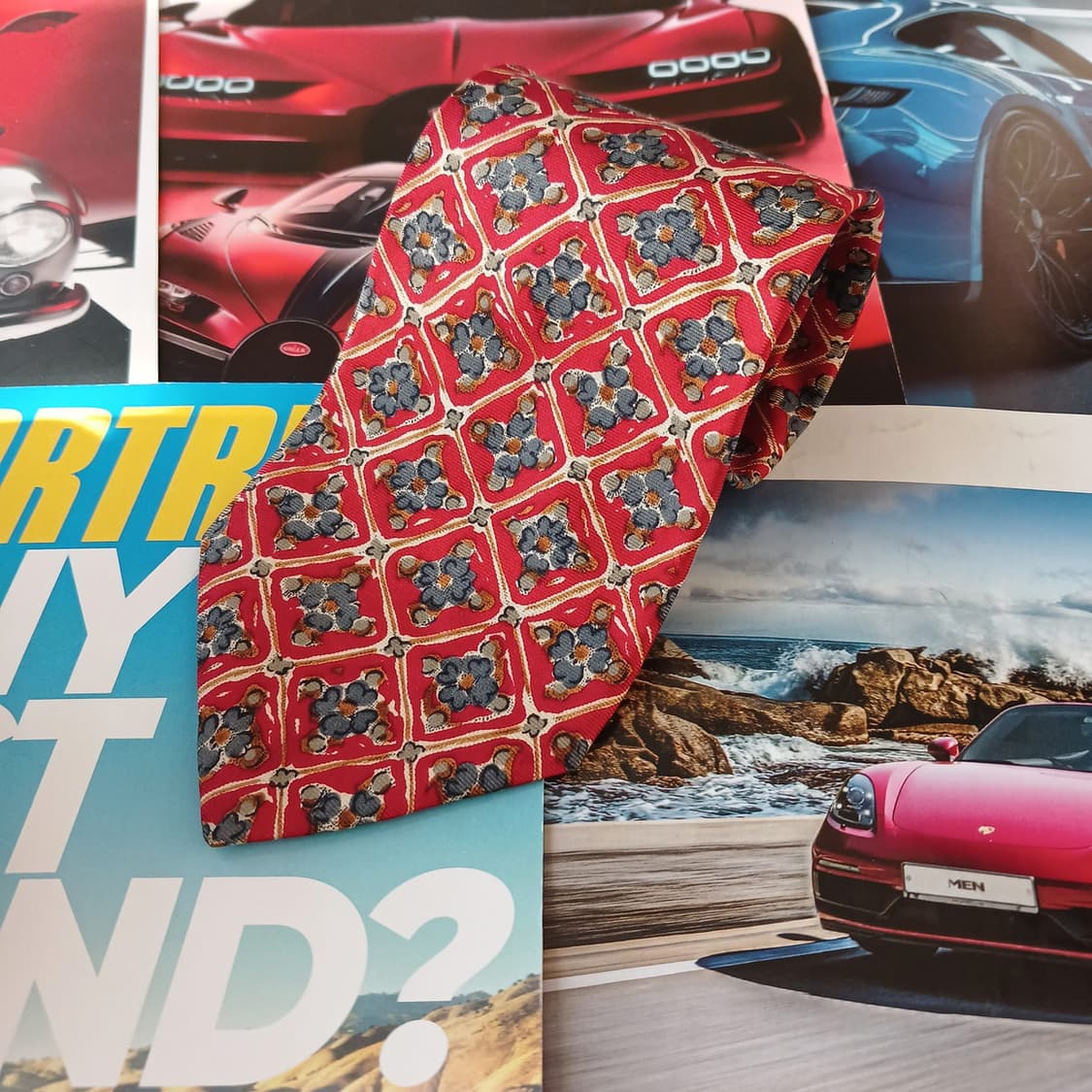 갭 실크 레드 기하 패턴 넥타이 9cm A등급 A19250
 상품이미지3