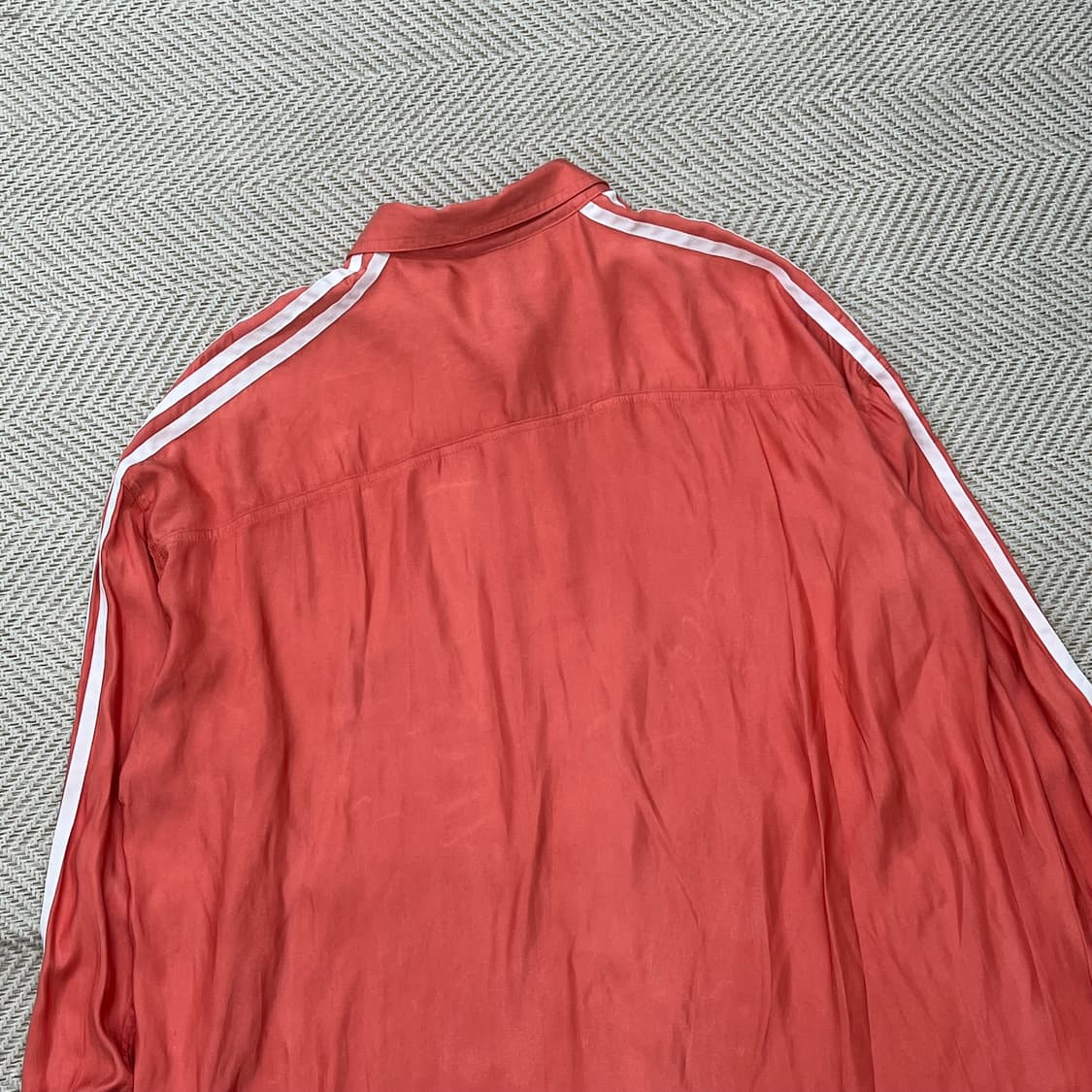 아디다스 새틴 버튼업 셔츠 r2677 상품이미지4