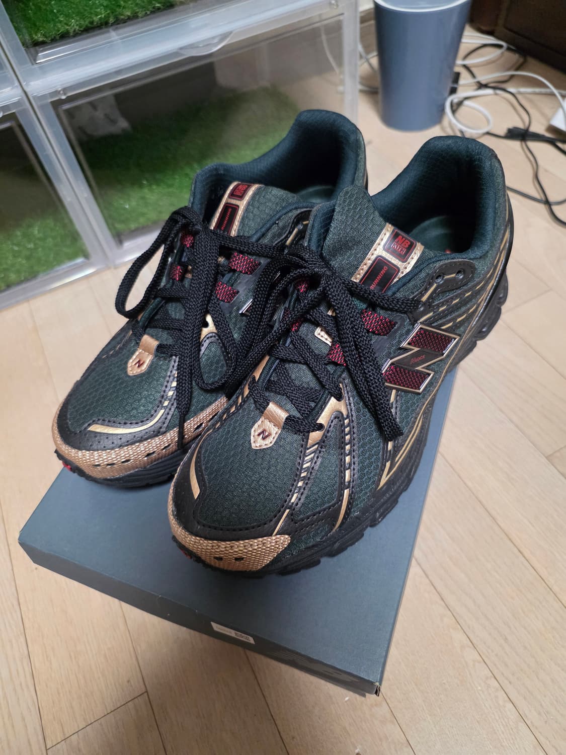 뉴발란스 x 키스 1906R 블랙 그린 275 상품이미지2