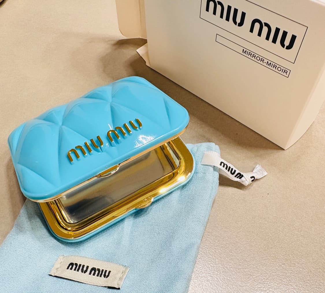 미우미우 양면 손거울 상품이미지4