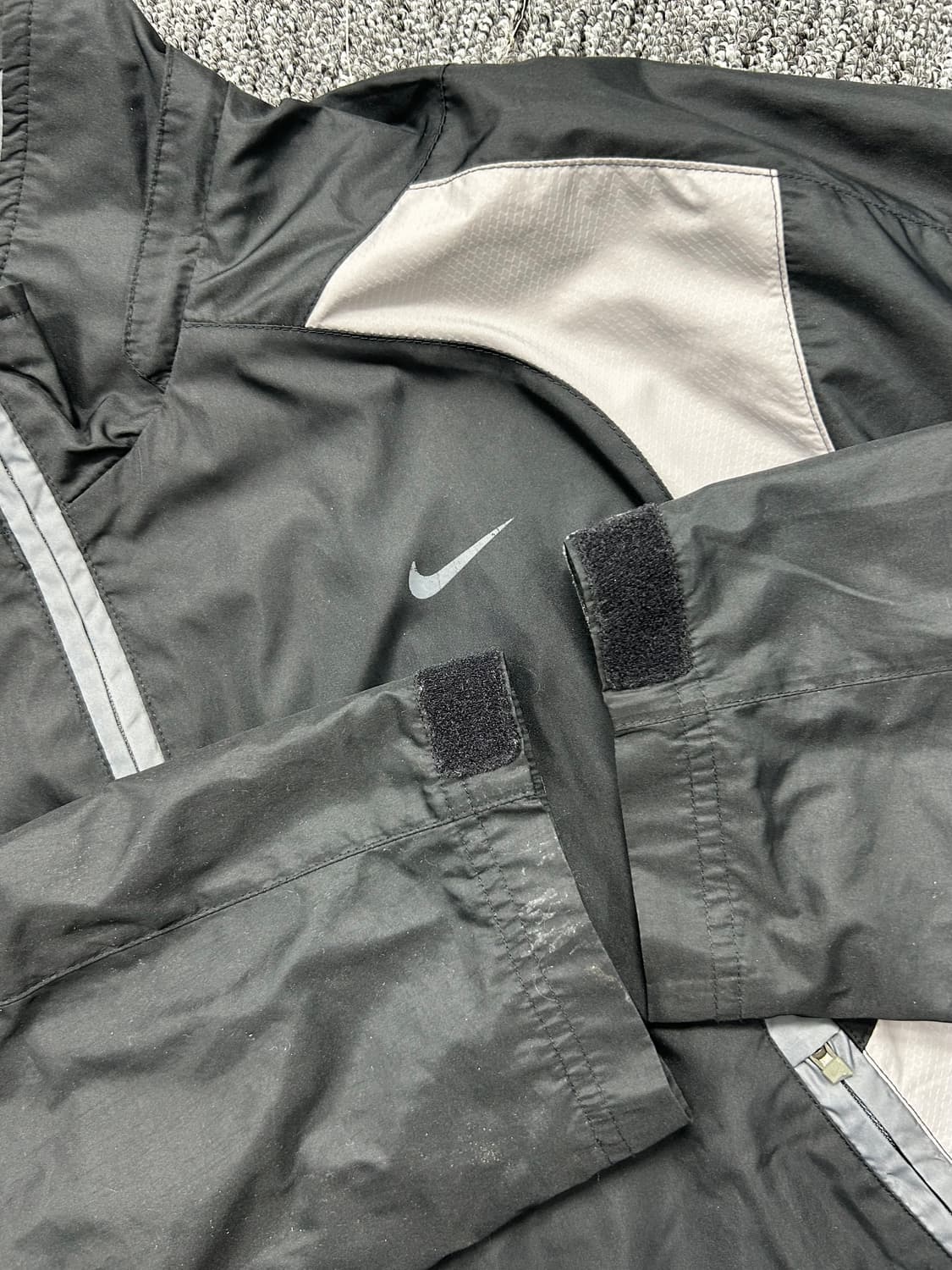 나이키 00s 블랙 그레이 바람막이 XL 상품이미지6