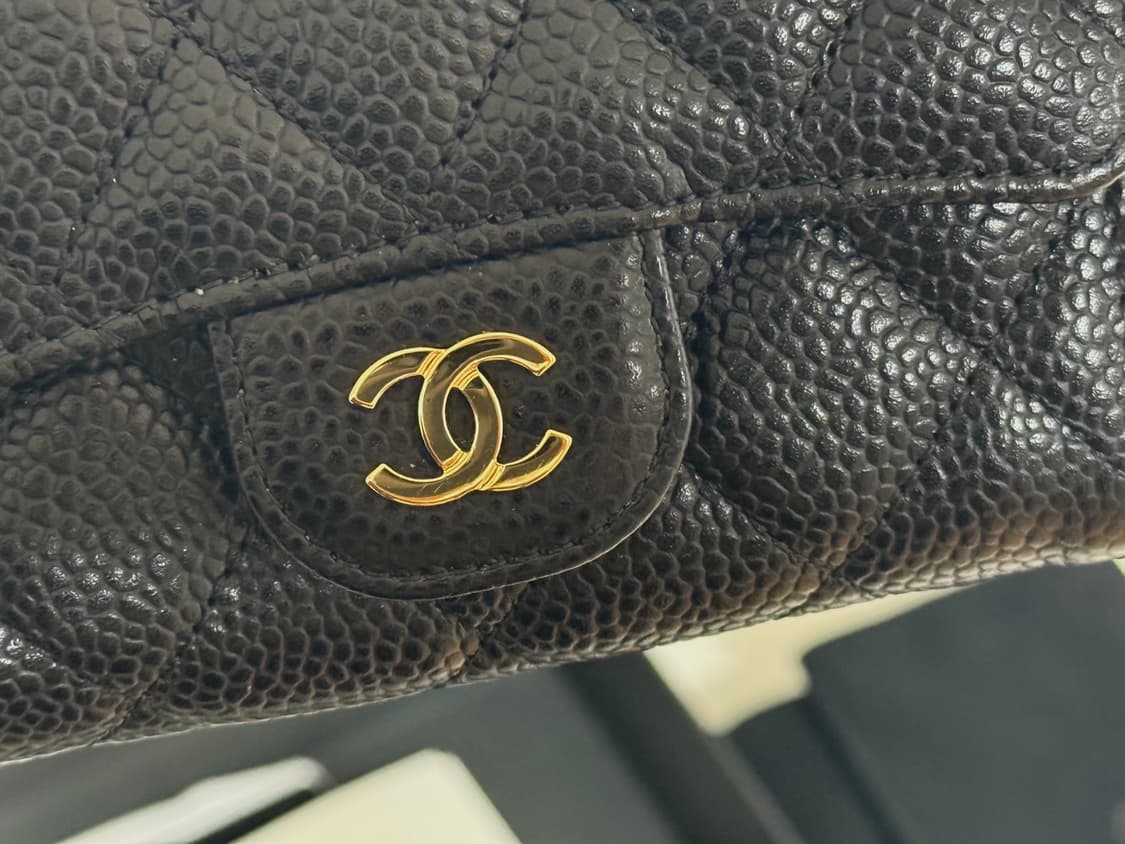 샤넬 클래식 캐비어 플랩 카드지갑 금장 블랙 풀박스 (백화점판) 상품이미지3