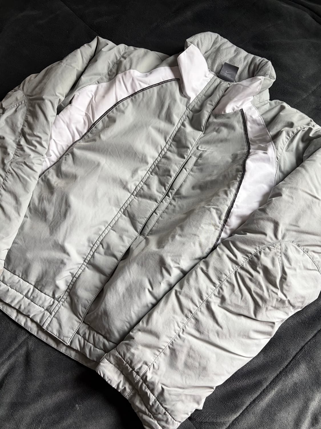 나이키 화이트 그레이 패딩 상품이미지1