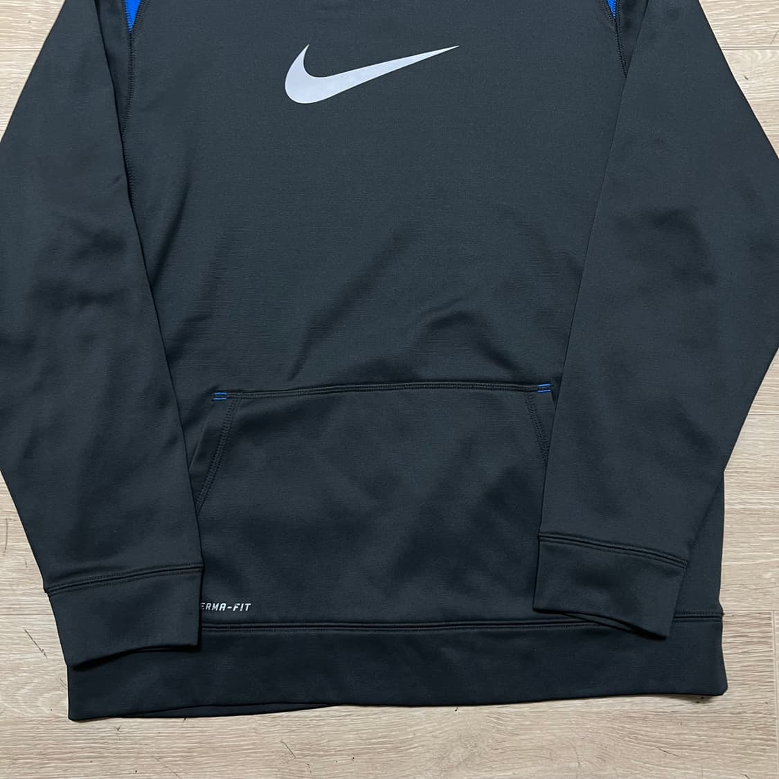 나이키 써마핏 빅로고 배색 후드 티셔츠 [블랙] L/100 상품이미지3