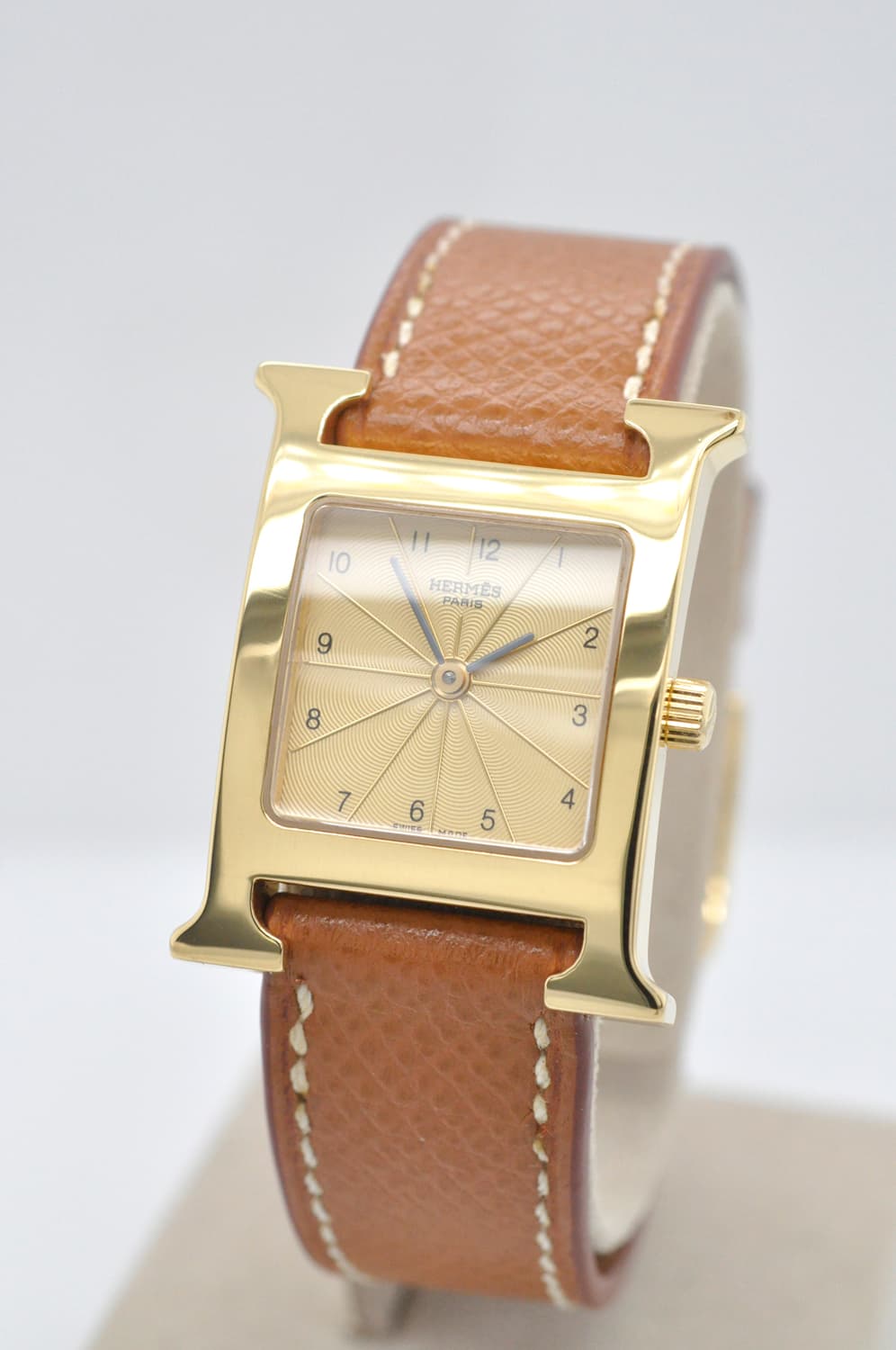 에르메스 H아워 금장 중고명품 손목시계 여성용 PM 사이즈 21mm 상품이미지3