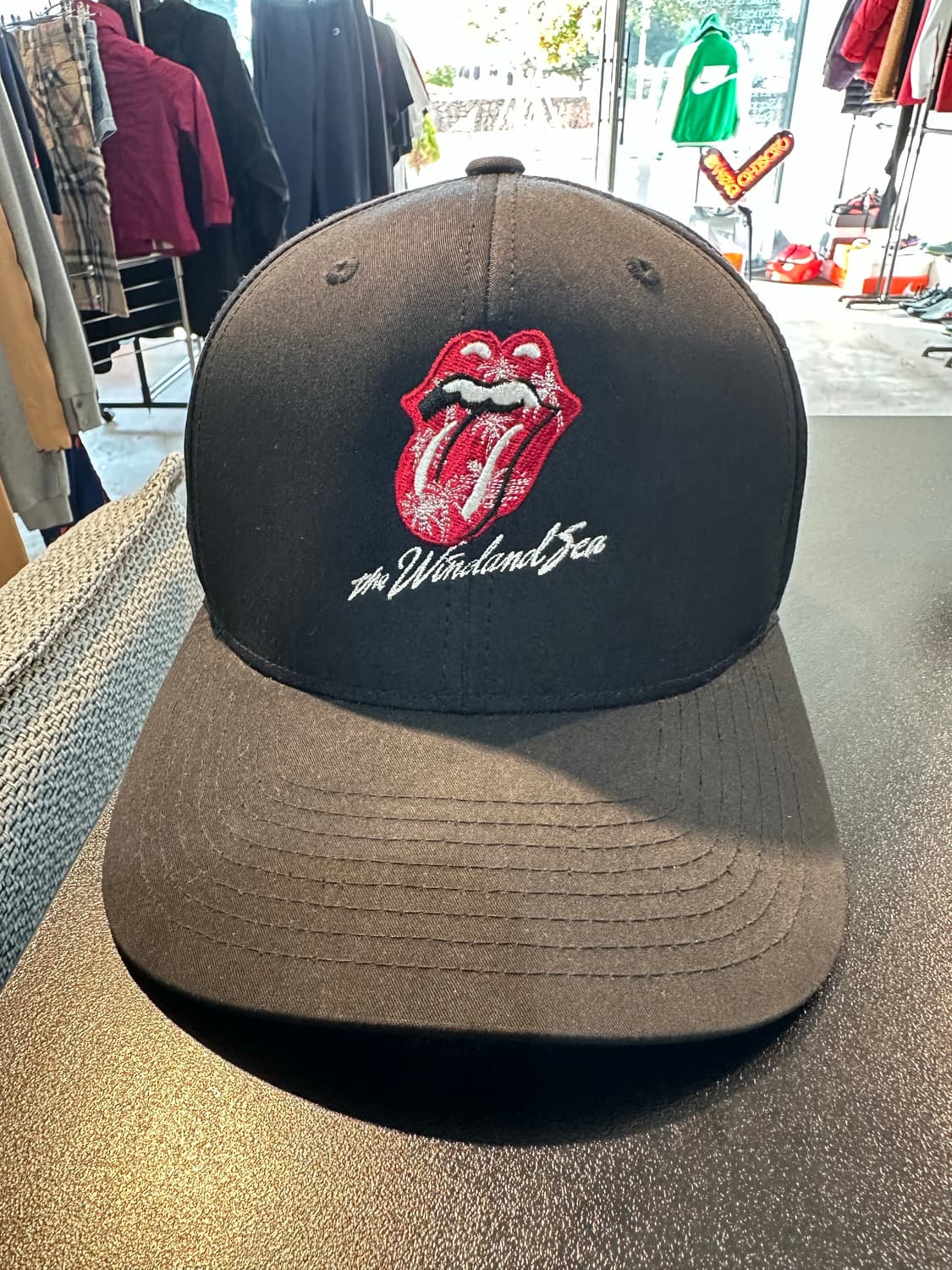 윈드앤씨 x 롤링스톤즈 볼캡 상품이미지1