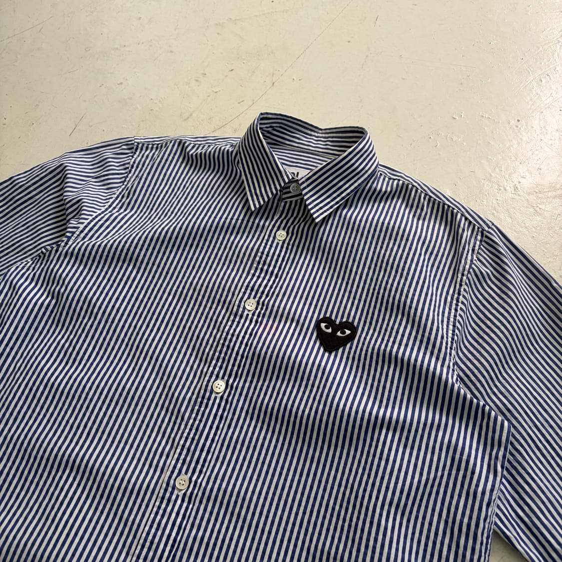 꼼데가르송 플레이 하트 와펜 스트라이프 셔츠 L 상품이미지4