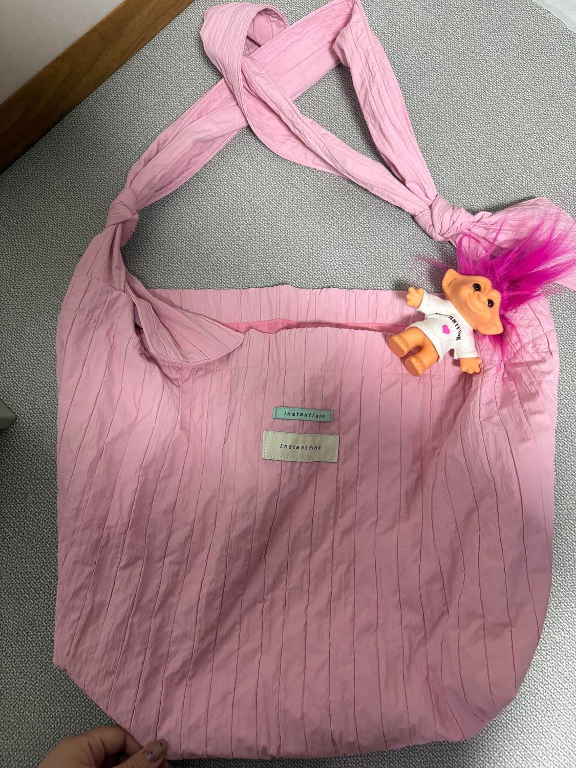 베리어스 나일론 숄더 백 (핑크) 상품이미지2