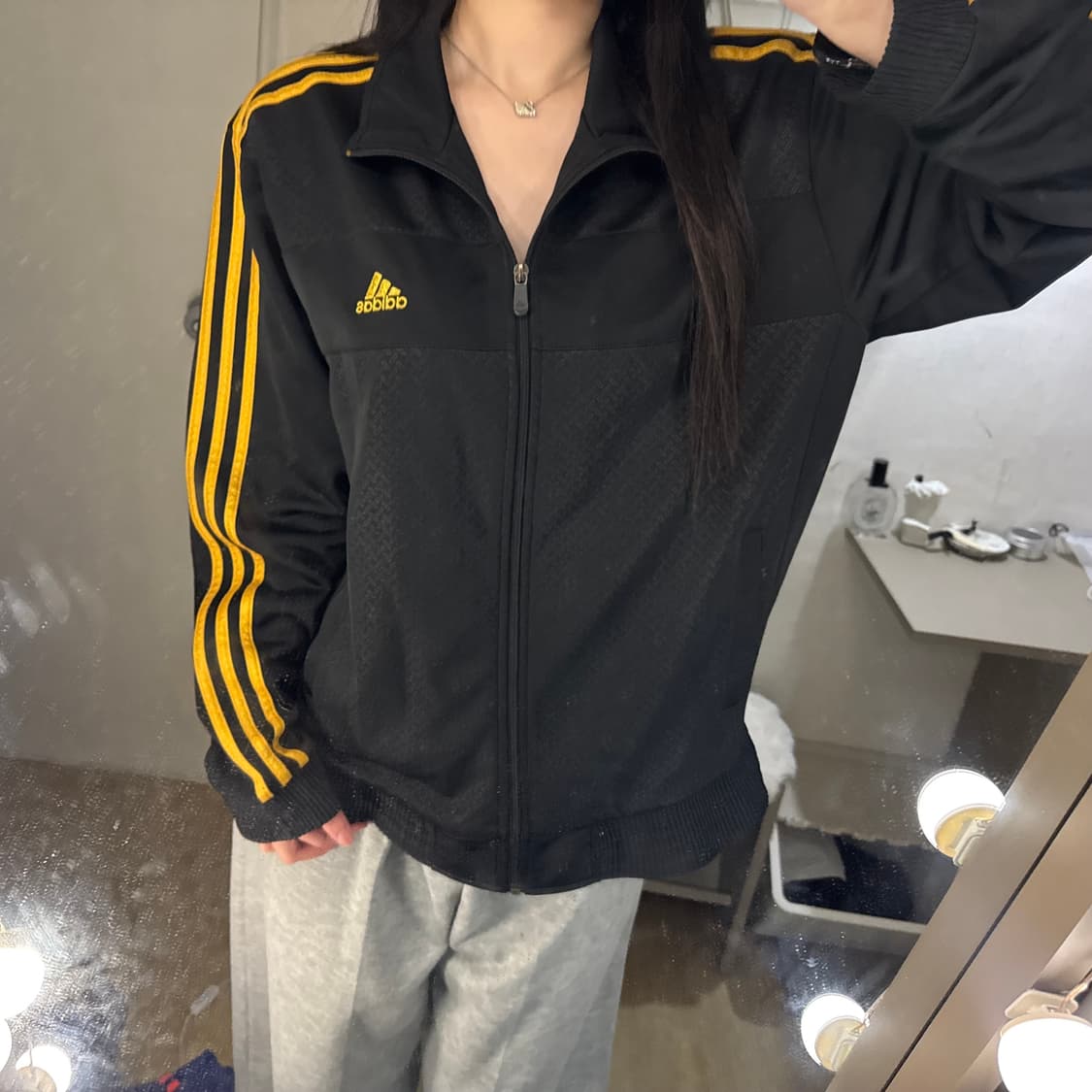 아디다스 삼선 로고 금검 져지 🖤💛 상품이미지2