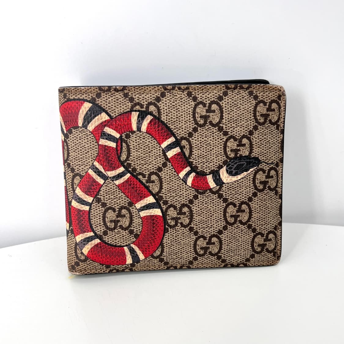 구찌 GG 수프림 스네이크 반지갑 (451268) 상품이미지1