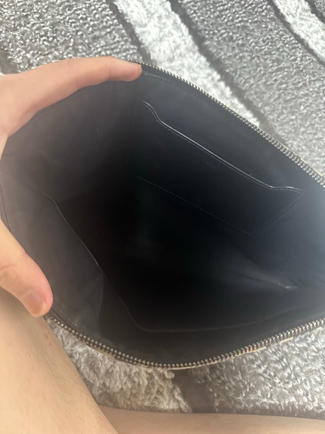 디올 오블리크 A4 클러치 구성품 존재 상품이미지9