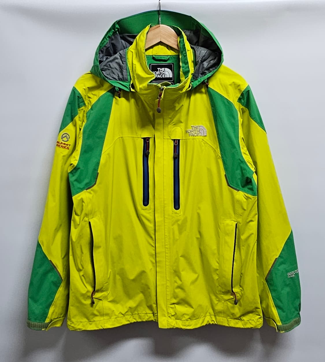 노스페이스 써밋시리즈 고어텍스 바람막이 100 상품이미지1