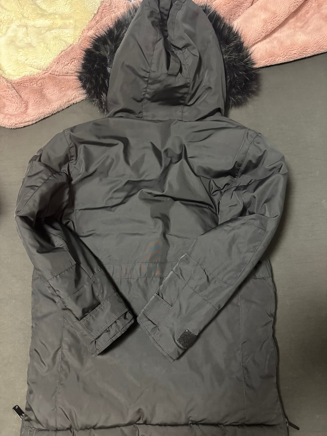 정품중고 자라 n3b 스타일 파카패딩자켓 블랙 M(실사이즈105정도) 상품이미지4