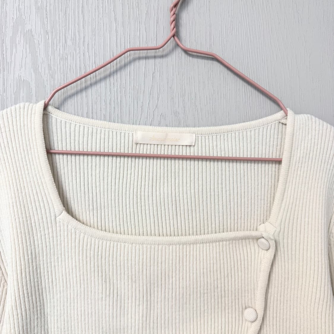 아무르무아르 오블리크 버튼 가디건 상품이미지3