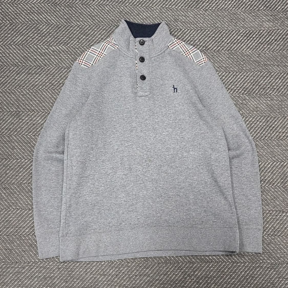 헤지스 하프버튼 니트 v1389 상품이미지1