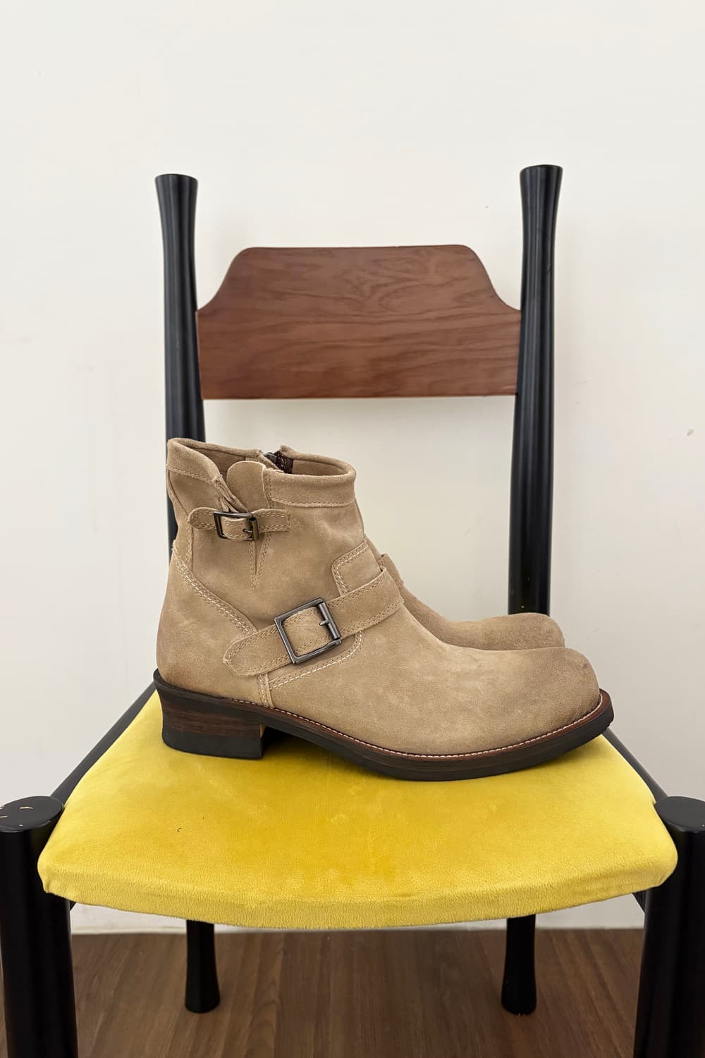 Side Buckle Detail Boots 상품이미지4