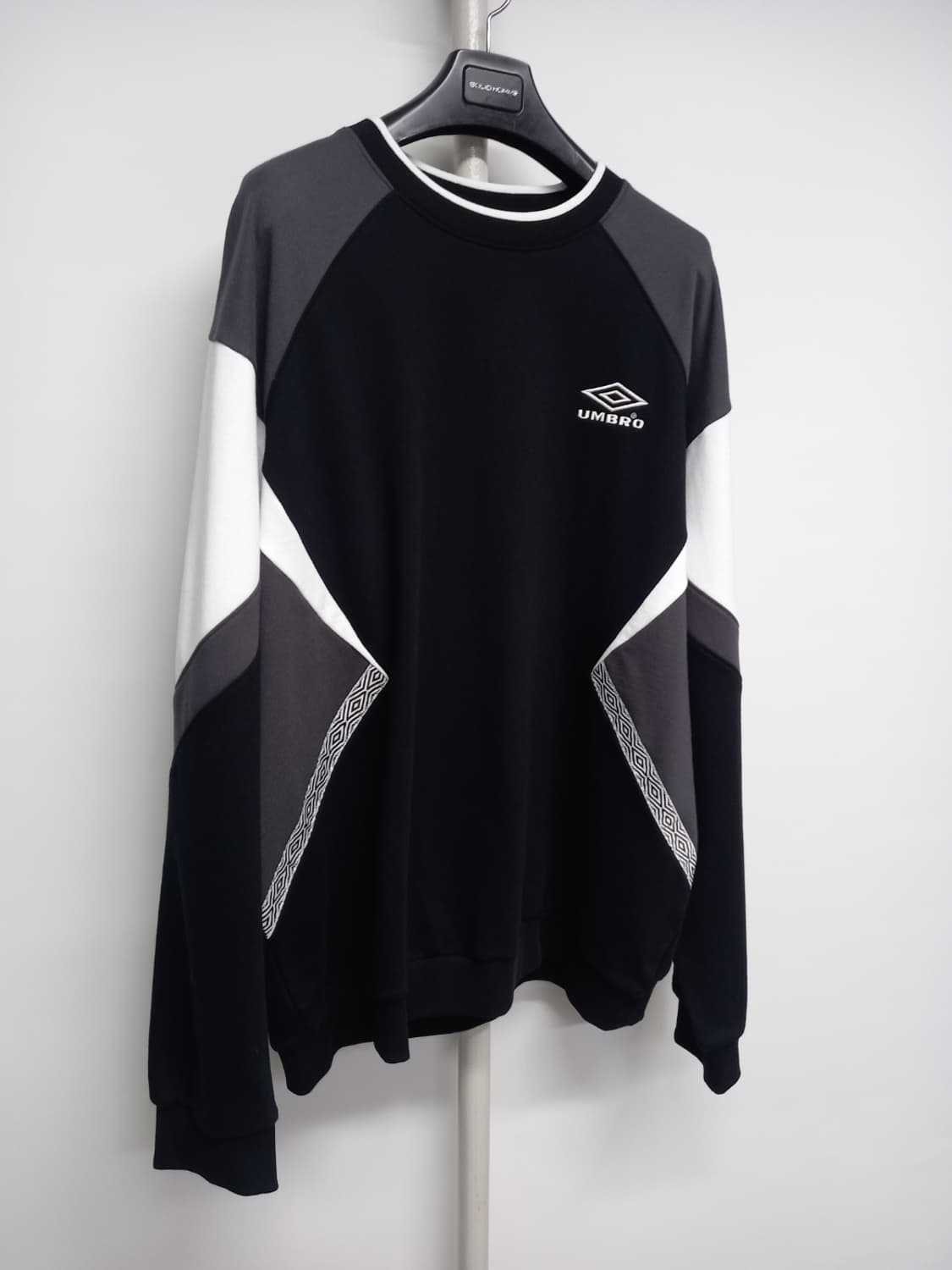 새 엄브로 춘추동 남성 맨투맨 105 상품이미지3