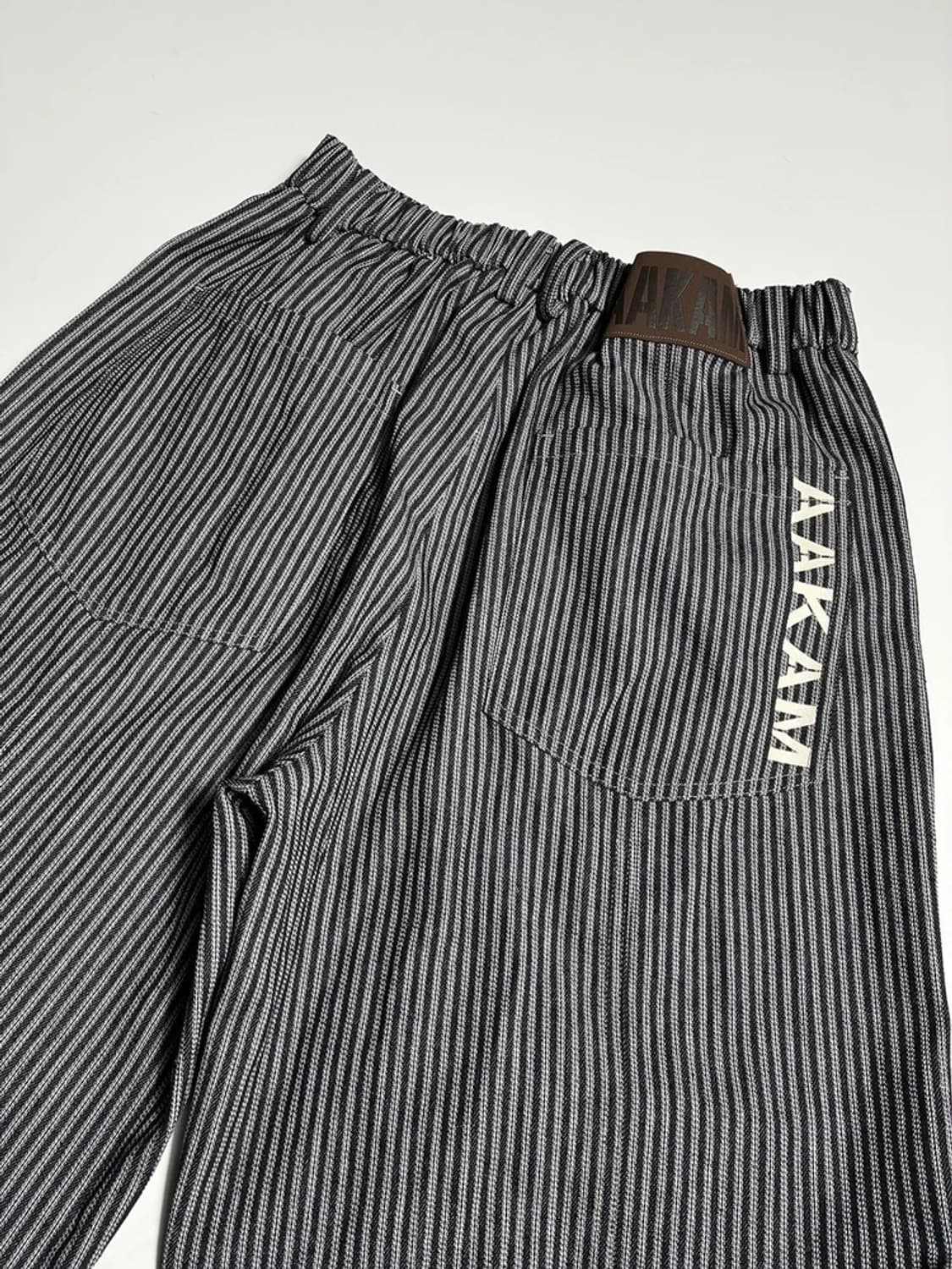 아캄 AAKAM 24FW Knee 핀턱 스트라이프 팬츠 R2014 상품이미지6