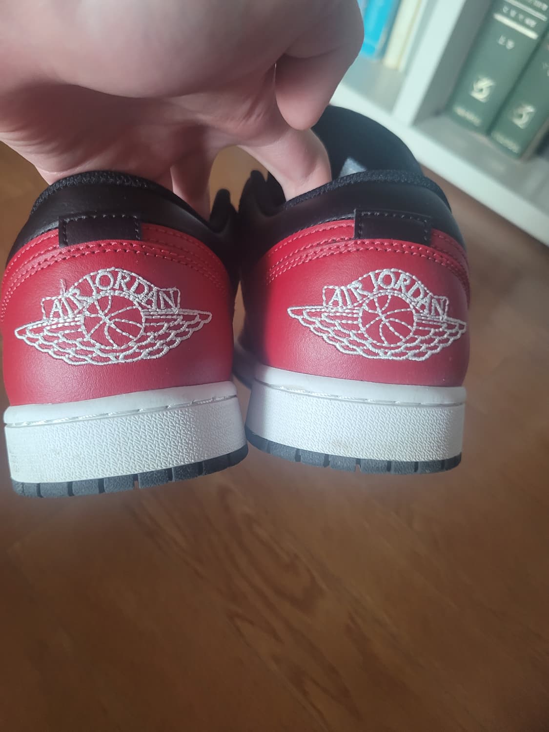 에어 조던 로우 1 바시티 레드 280 상품이미지3