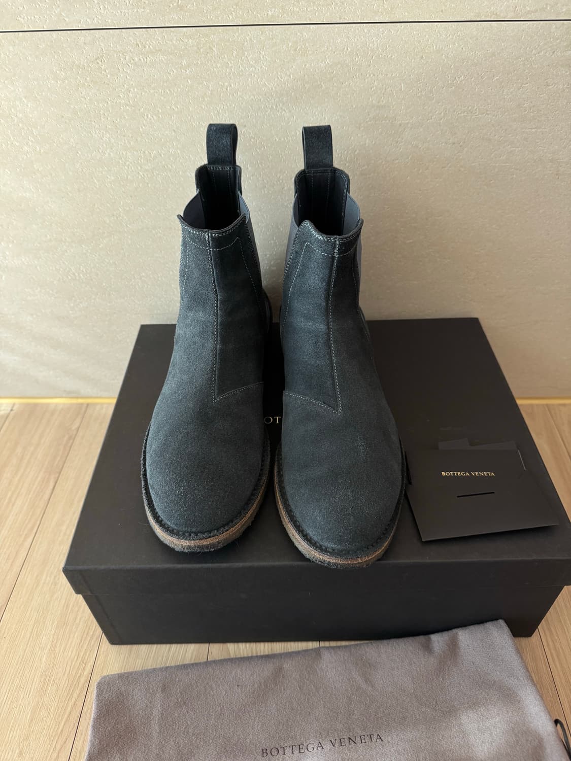 보테가 베네타 스웨이드 첼시 부츠 상품이미지1