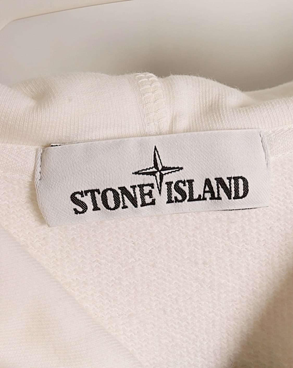 STONE ISLAND 와펜 집업 후디 상품이미지6