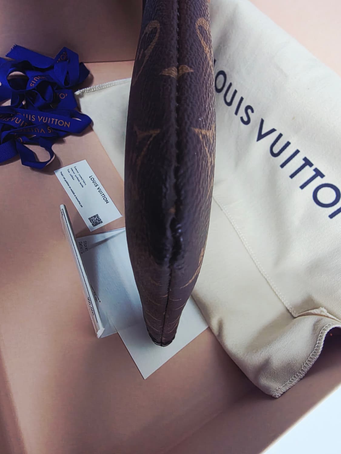 루이비통 모노그램 데일리 클러치 블랙&모노그램 상품이미지3