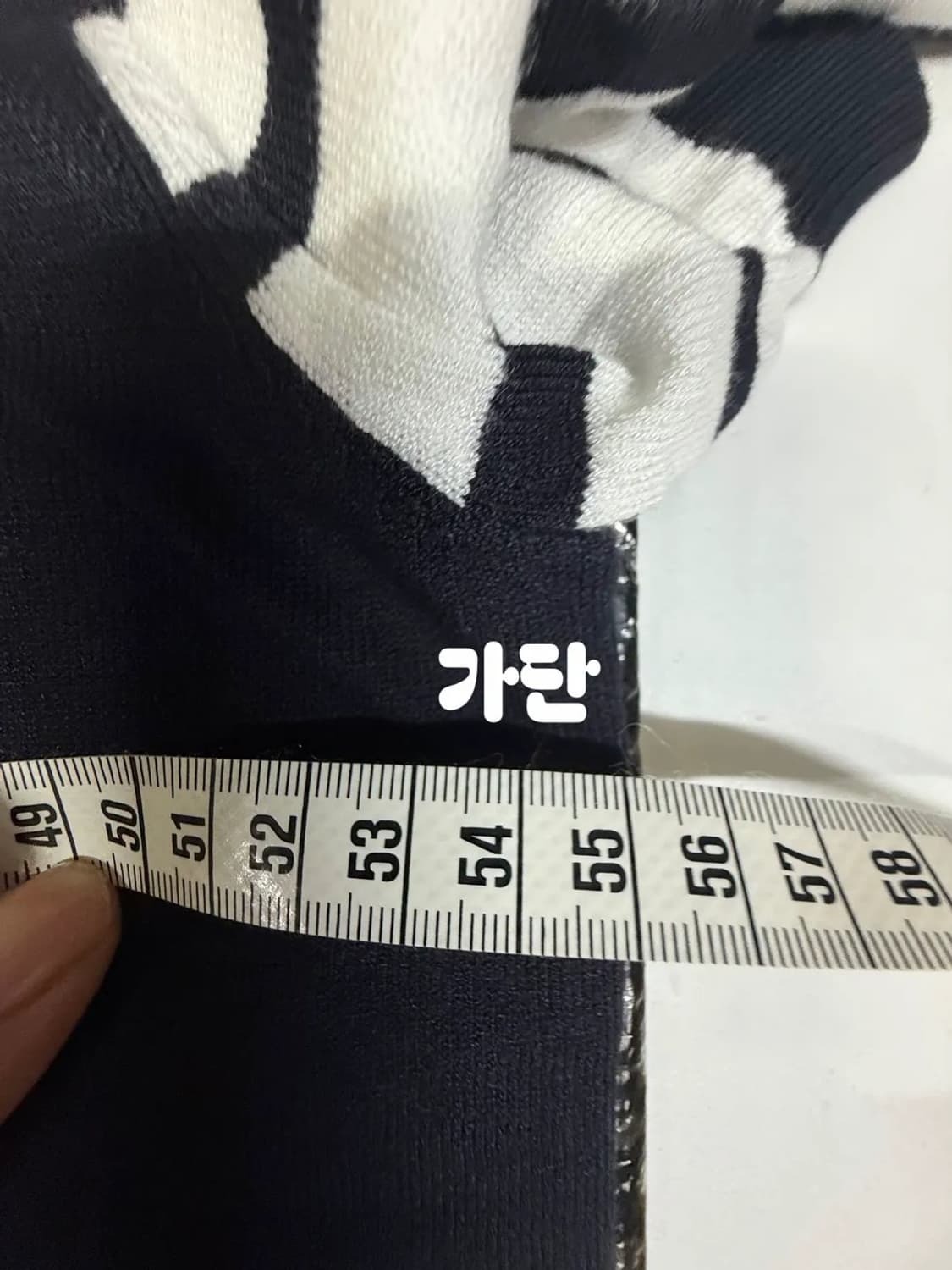 톰 브라운 니트카라반팔 네이비 상품이미지3