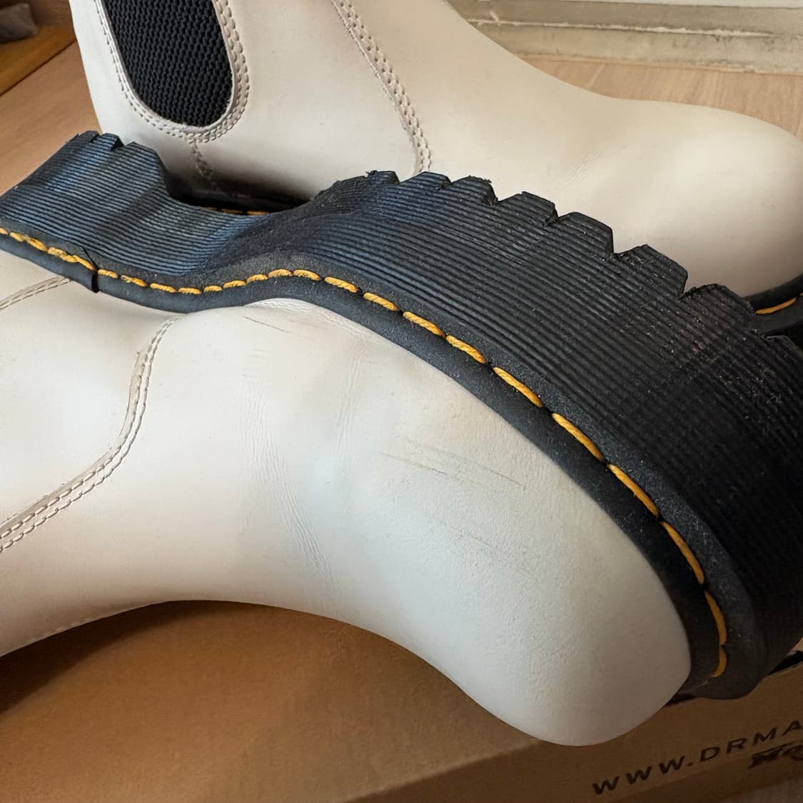 닥터마틴 첼시부츠 상품이미지3