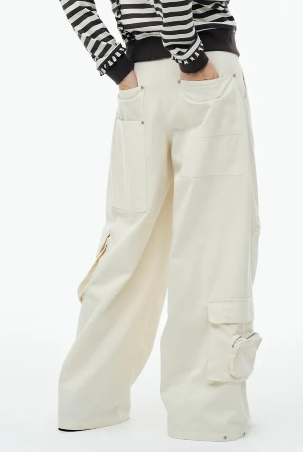 뚜오미오 MULTI POCKET CARGO PANTS [CREAM] 상품이미지2