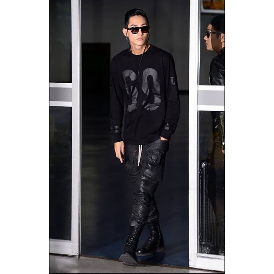 릭오웬스 - 13SS DRKSHDW 크리치 코팅 카고 팬츠 - 블랙 -  상품이미지9