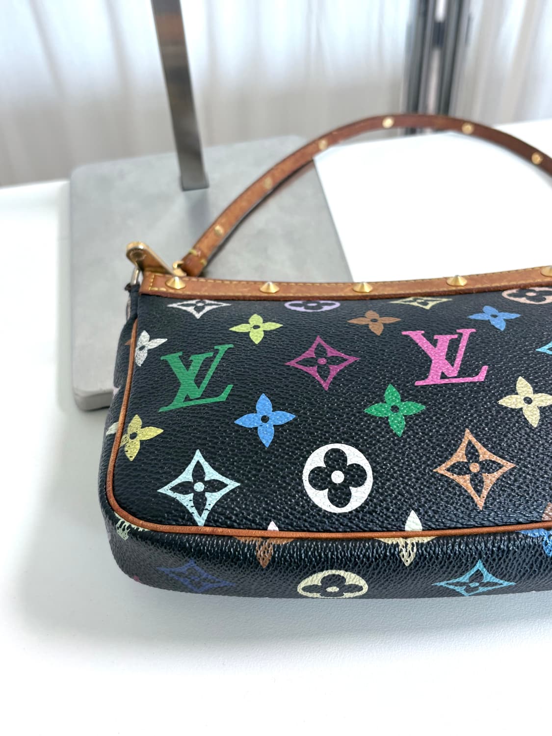 루이비통 멀티컬러 포쉐트백 상품이미지7