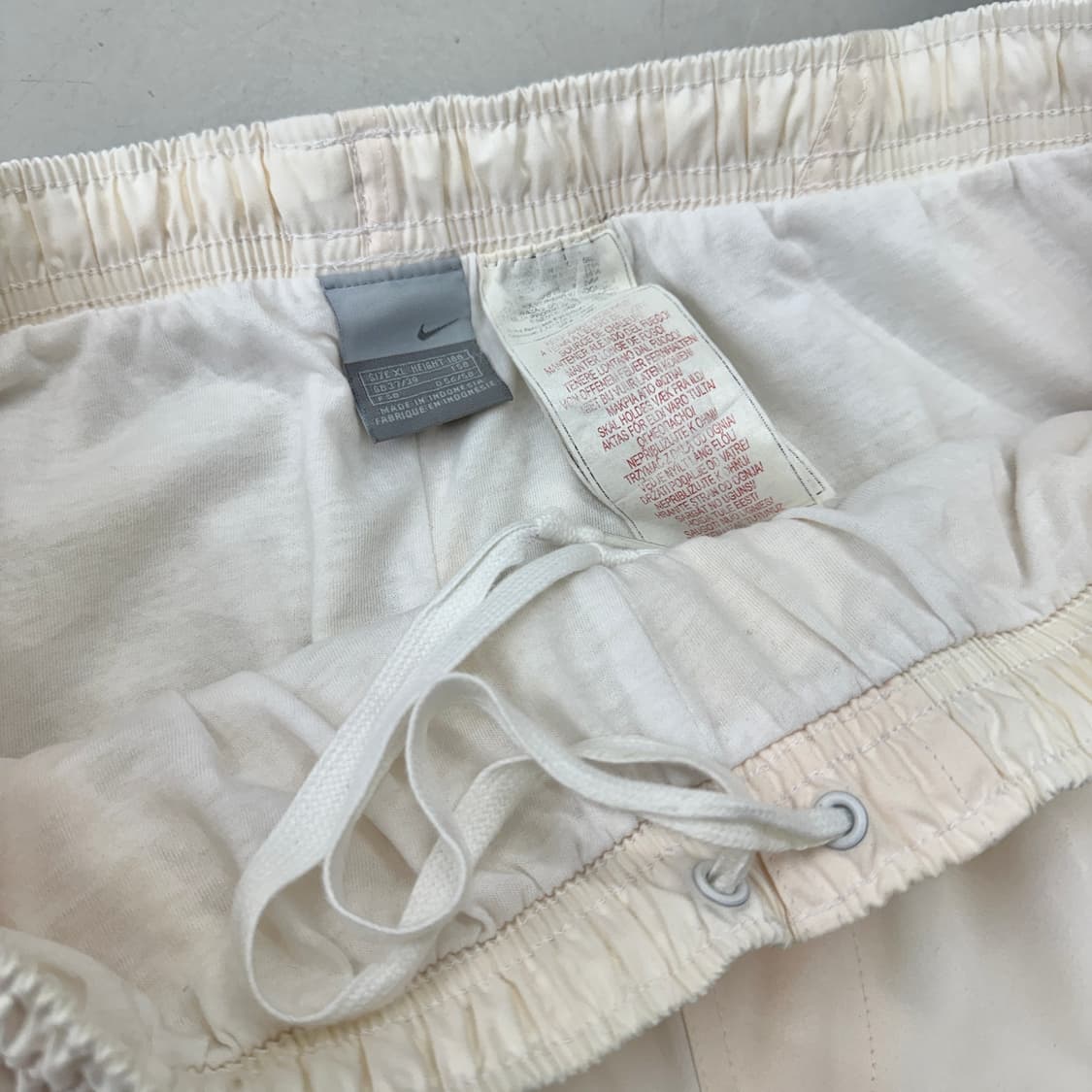 나이키 00s 스우시 올드스쿨 와이드 바람막이 트랙팬츠 상품이미지5