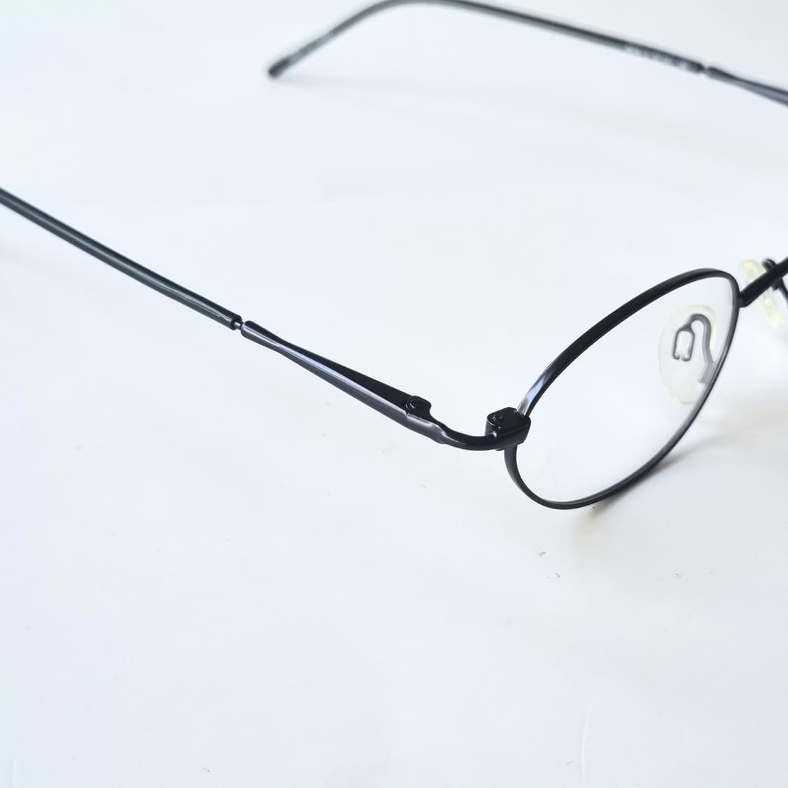 데드스탁 유니크 타원형 슬림 메탈 안경테 773 상품이미지9