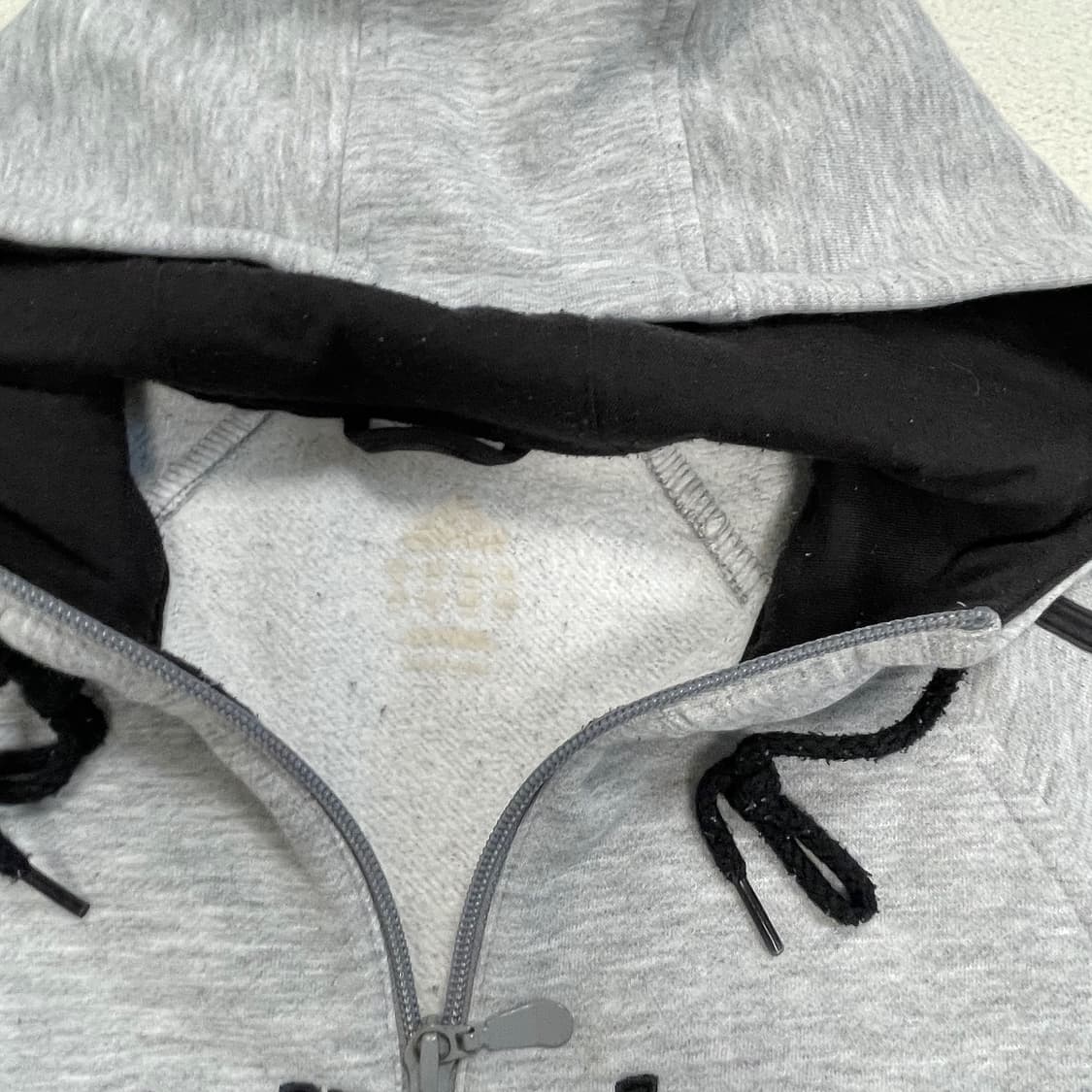 Adidas grey hood zip-up 상품이미지6