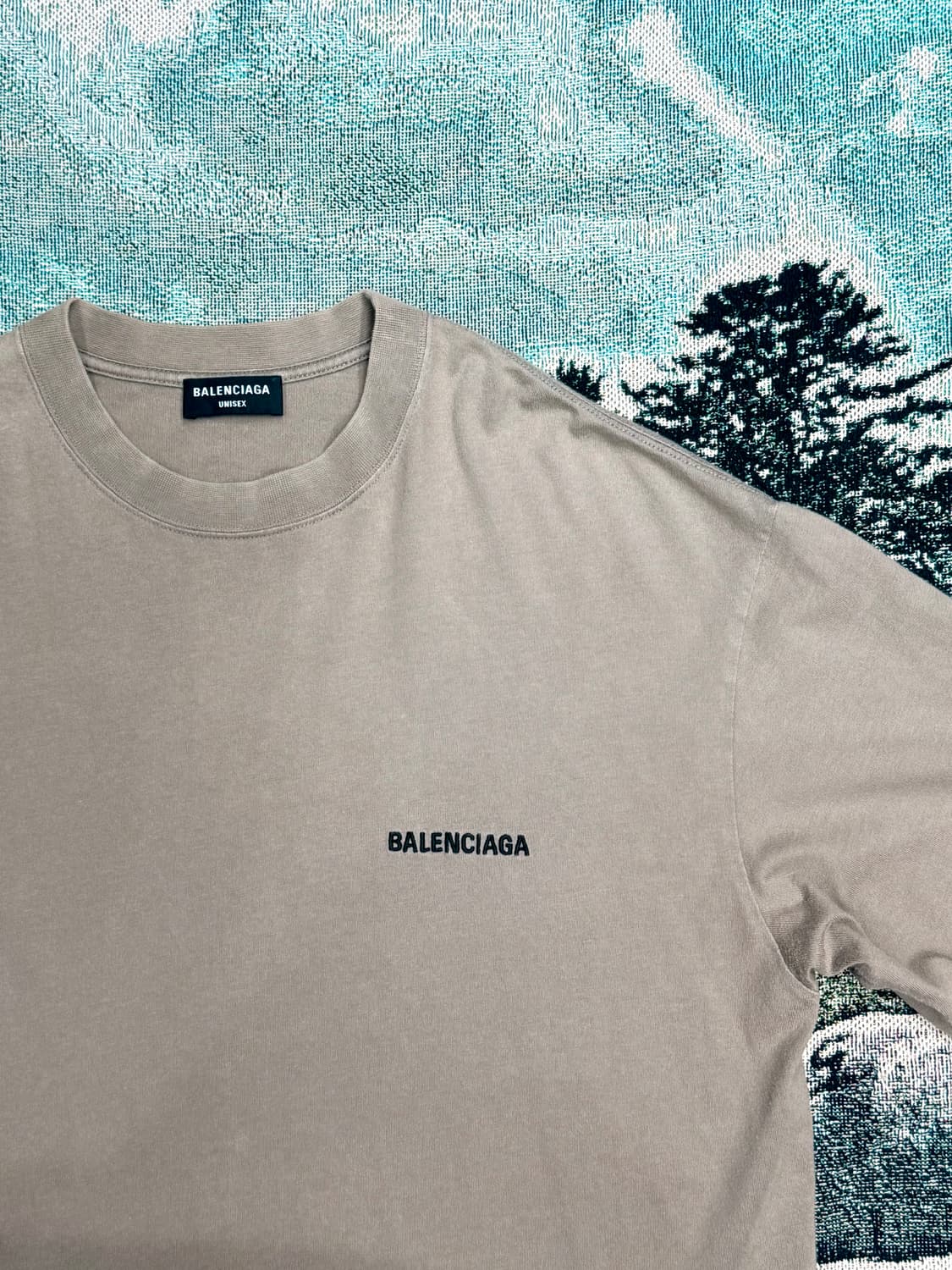 (OS) 발렌시아가 유니섹스 로고 디테일 티셔츠  상품이미지4