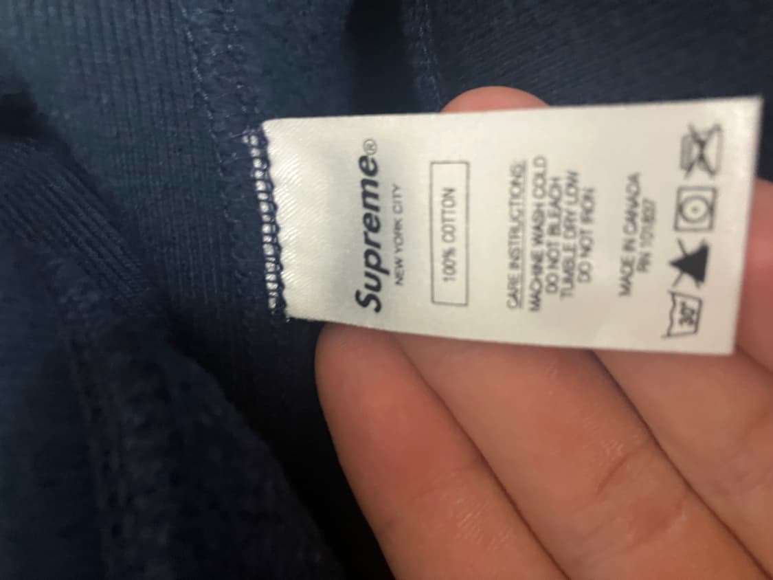 슈프림 18fw 박스로고 크루넥 맨투맨 네이비 상품이미지3