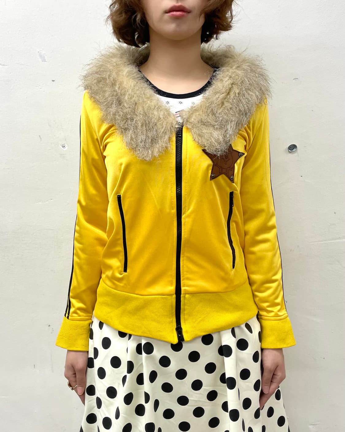Retro Star Glossy Yellow Fur Track Top 상품이미지2