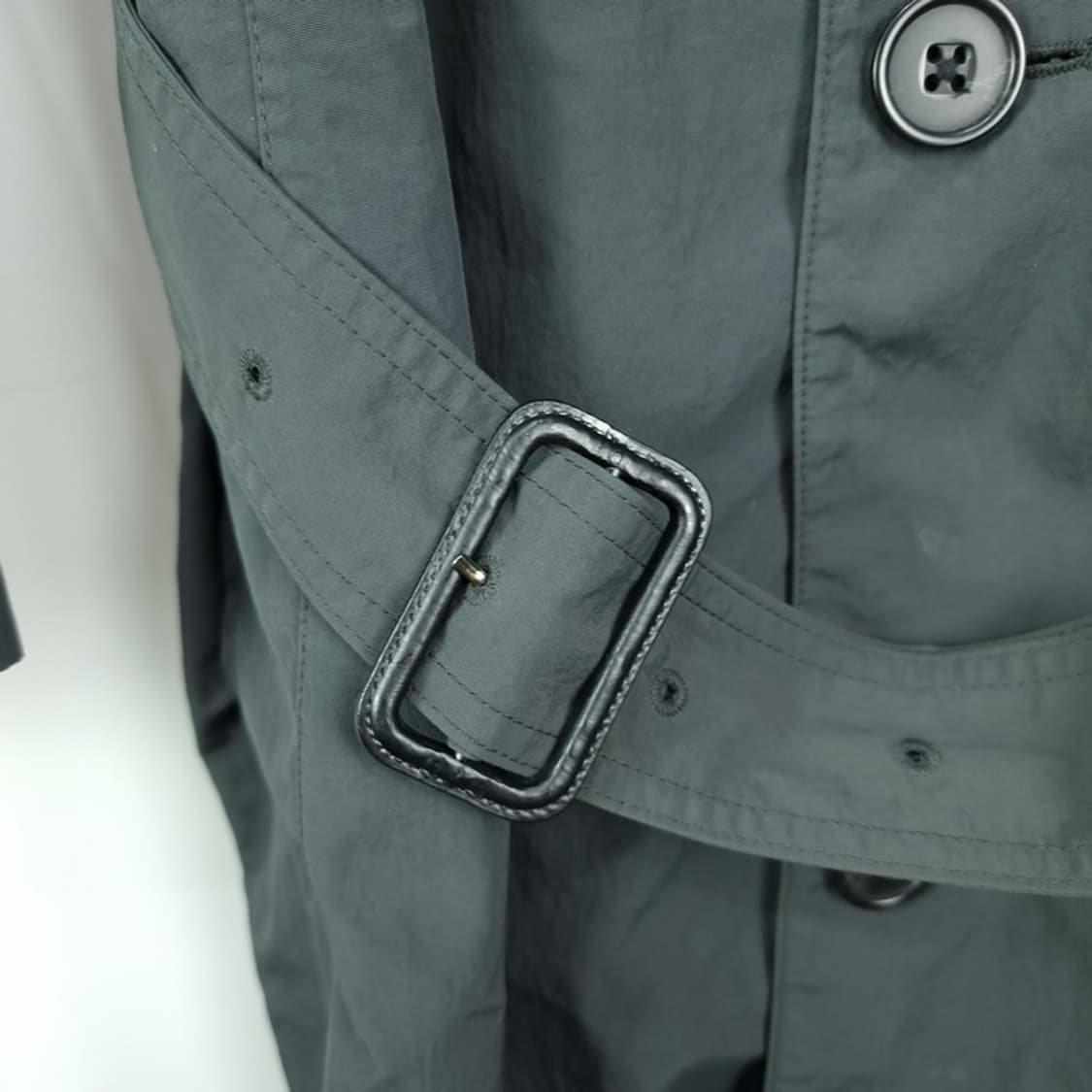 [유니클로 U 르메르] 벨티드 오버핏 롱 트렌치 코트 M19784 상품이미지6