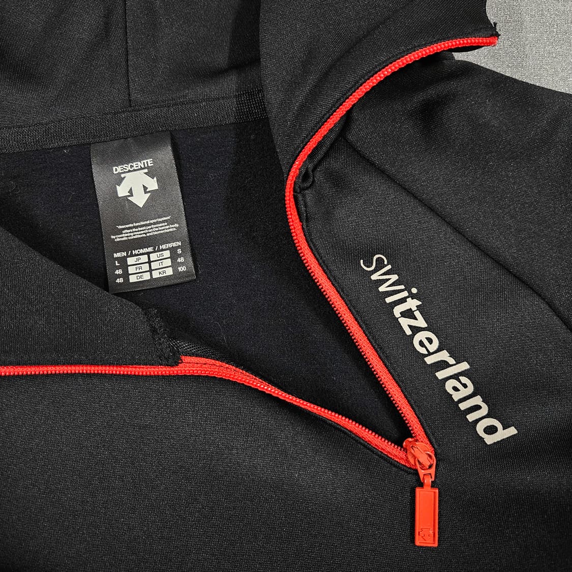 100 데상트 스위스 반집업 기모 후드티 상품이미지4