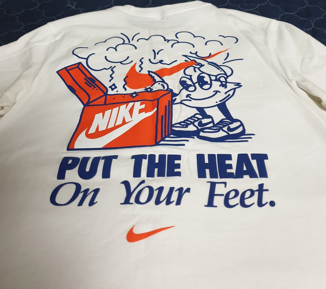 나이키 NSW 그래픽 반팔티 화이트 (S) 상품이미지3