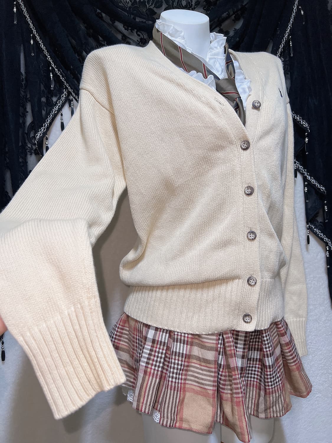 이스트보이 베이지 가디건 코갸루 라떼 로걀 로맨틱 러블리 핀터 스쿨룩 상품이미지4