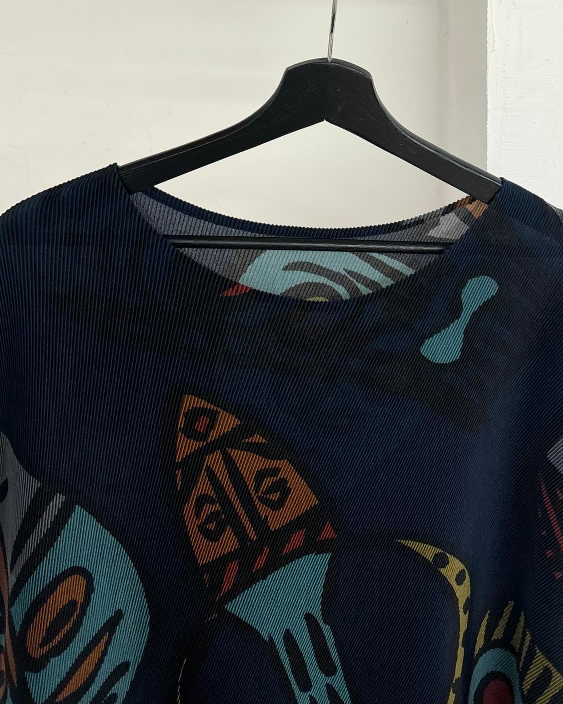 플리츠 플리즈 빈티지 마스크 패턴 플리츠 탑 상품이미지2