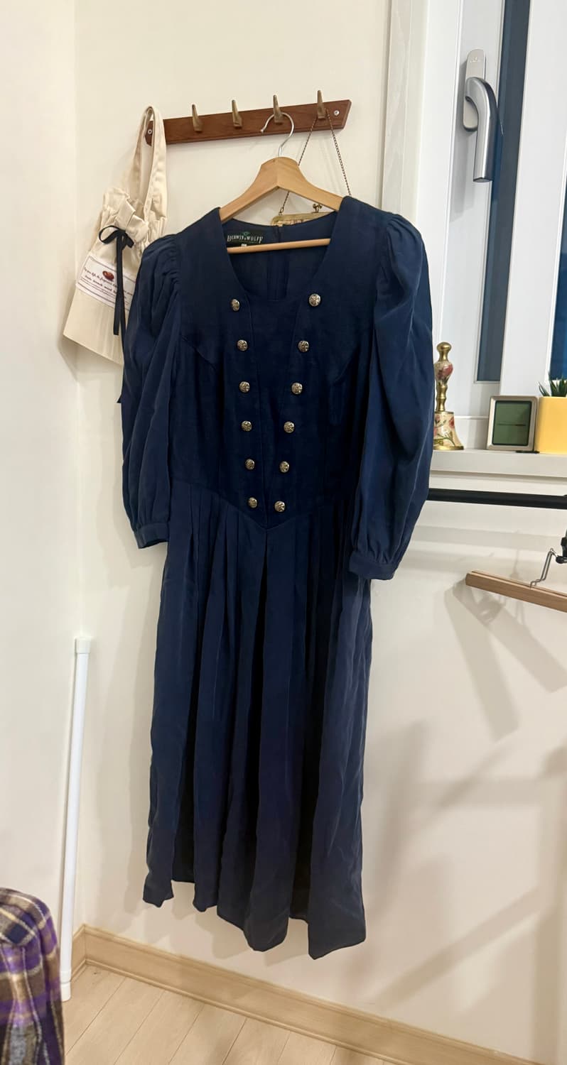 오스트리아 전통 드레스 (Dirndl) 상품이미지1